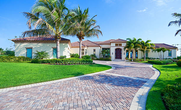 Best Concrete Paver Driveway  in Lindenhurst, IL